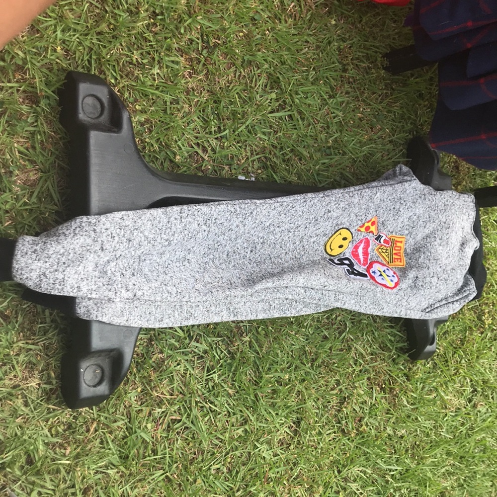 Joggers - Picture 2 of 3